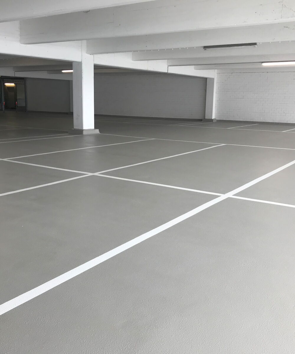 Manuelles Oberflächenschutzsystem für Parkflächen